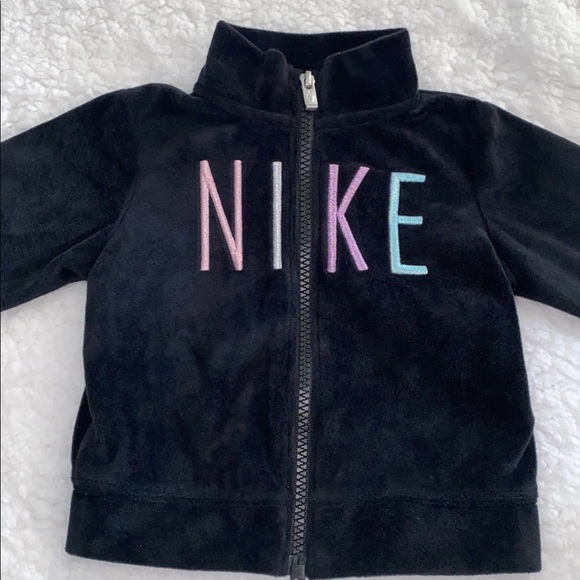 Nike Jogger - Picture 2 of 6